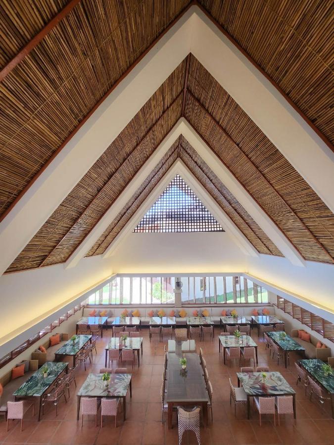 Costa Celine Beach Resort Kinablangan Εξωτερικό φωτογραφία